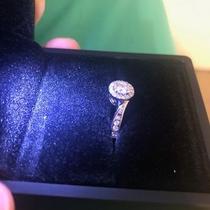 14kt white gold 2.5karat diamonds condition great